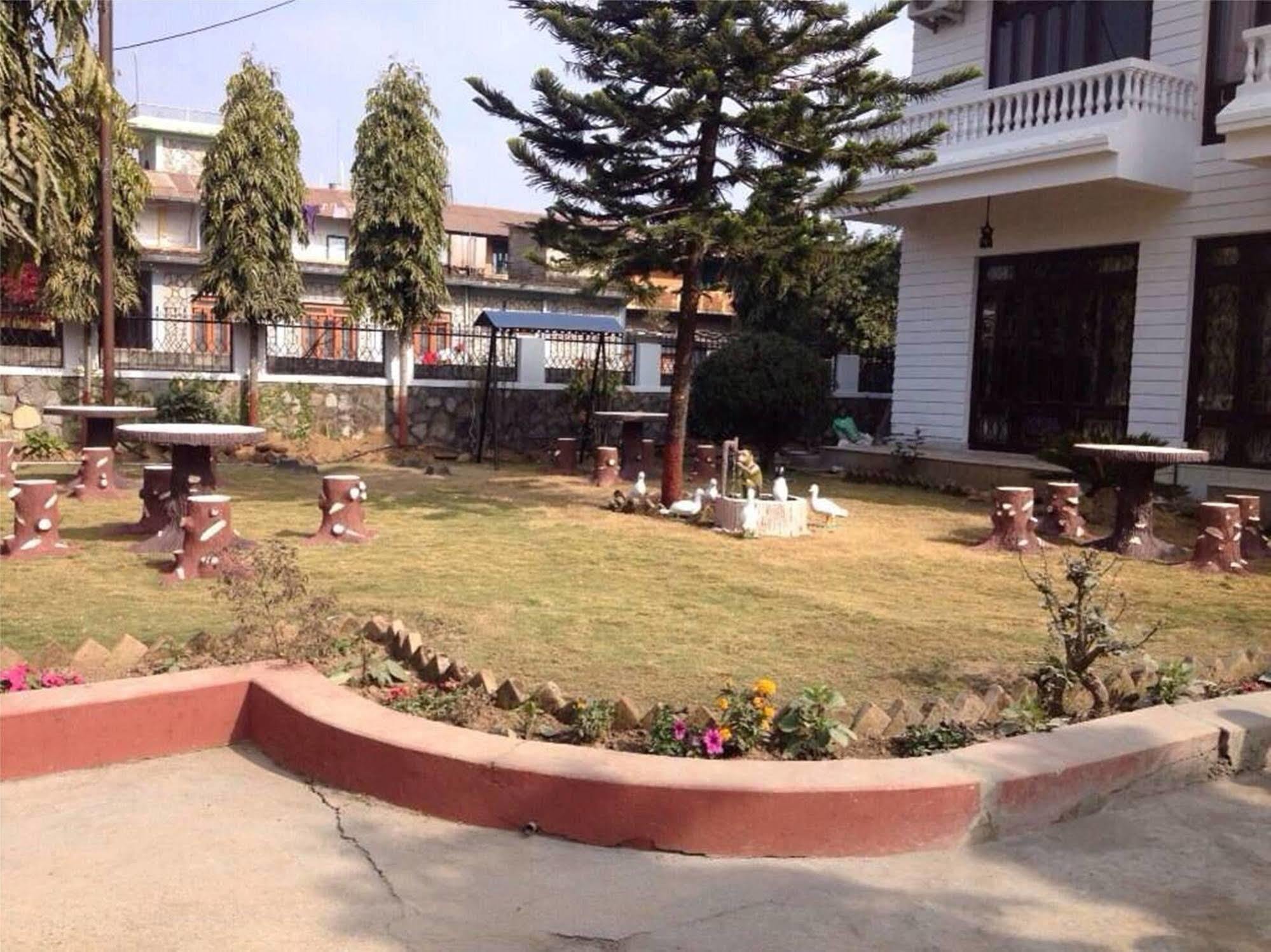 Hotel Dream Pokhara Zewnętrze zdjęcie